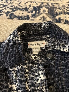 Dizzy Lizzie Women's Navy & White Leopard Print Jacket